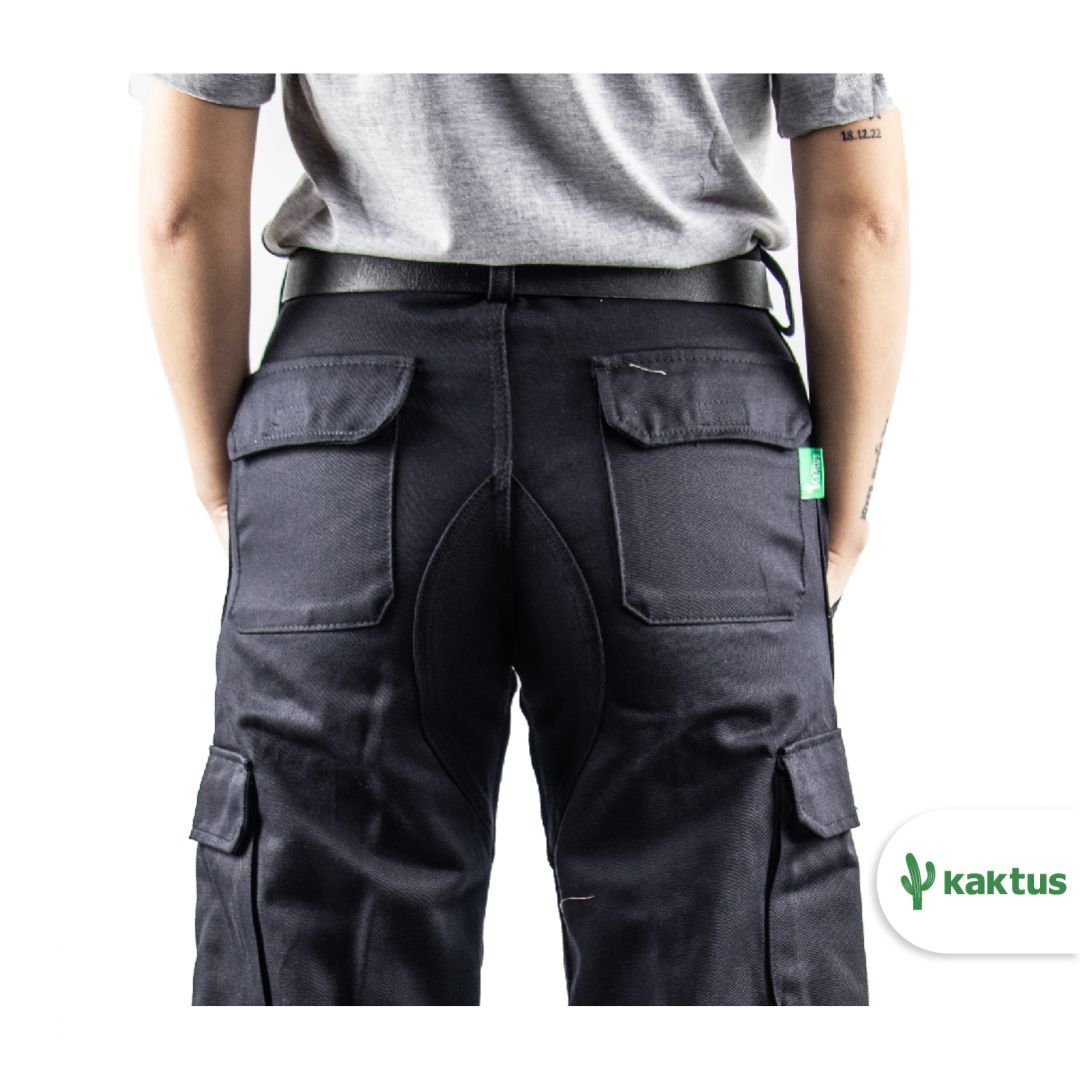 pantalon-cargo-negro-80