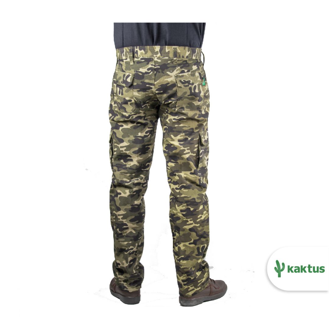 pantalon-cargo-camuflado